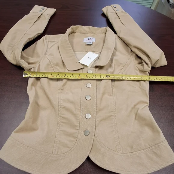 Coat - Picture 7 of 8